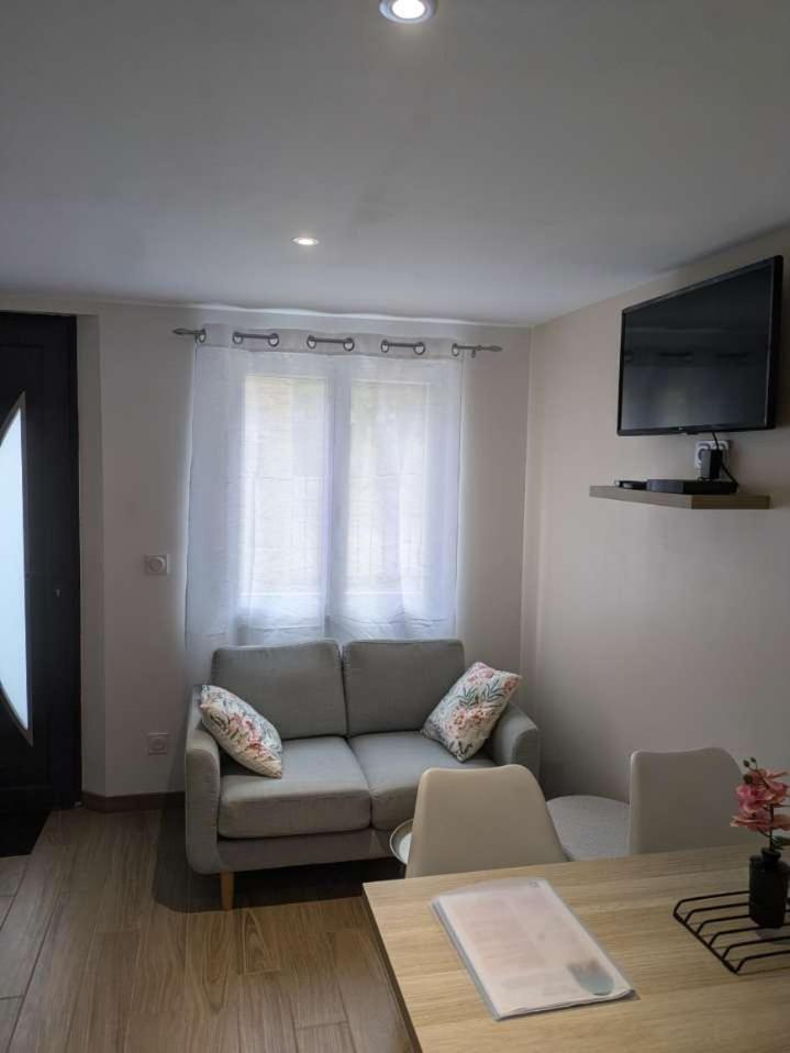 Appartement Le Petit Cocon à Pont-Évêque Extérieur photo